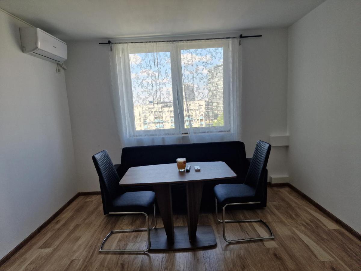 Apartament Garii De Nord Bucarest Esterno foto